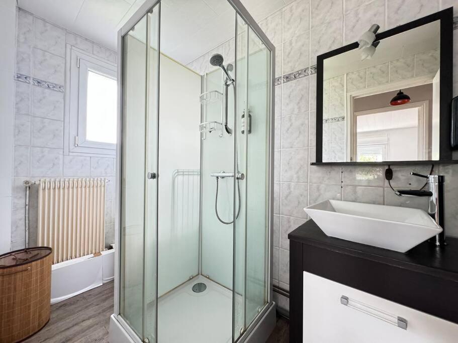 Appartement F2 Proche Axes Principaux - Claude Guichard Clermont-Ferrand Eksteriør billede