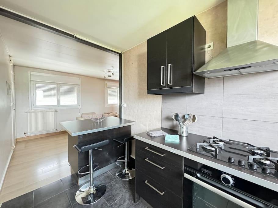 Appartement F2 Proche Axes Principaux - Claude Guichard Clermont-Ferrand Eksteriør billede